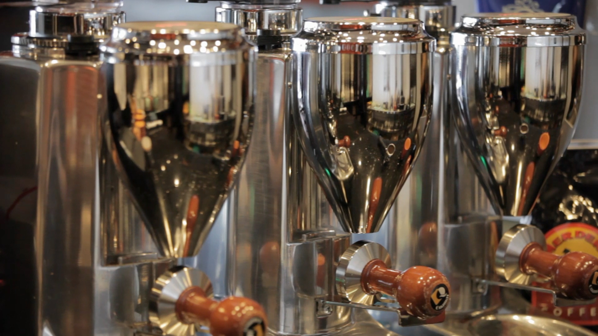 Sequence 01.00 00 22 08.Still002